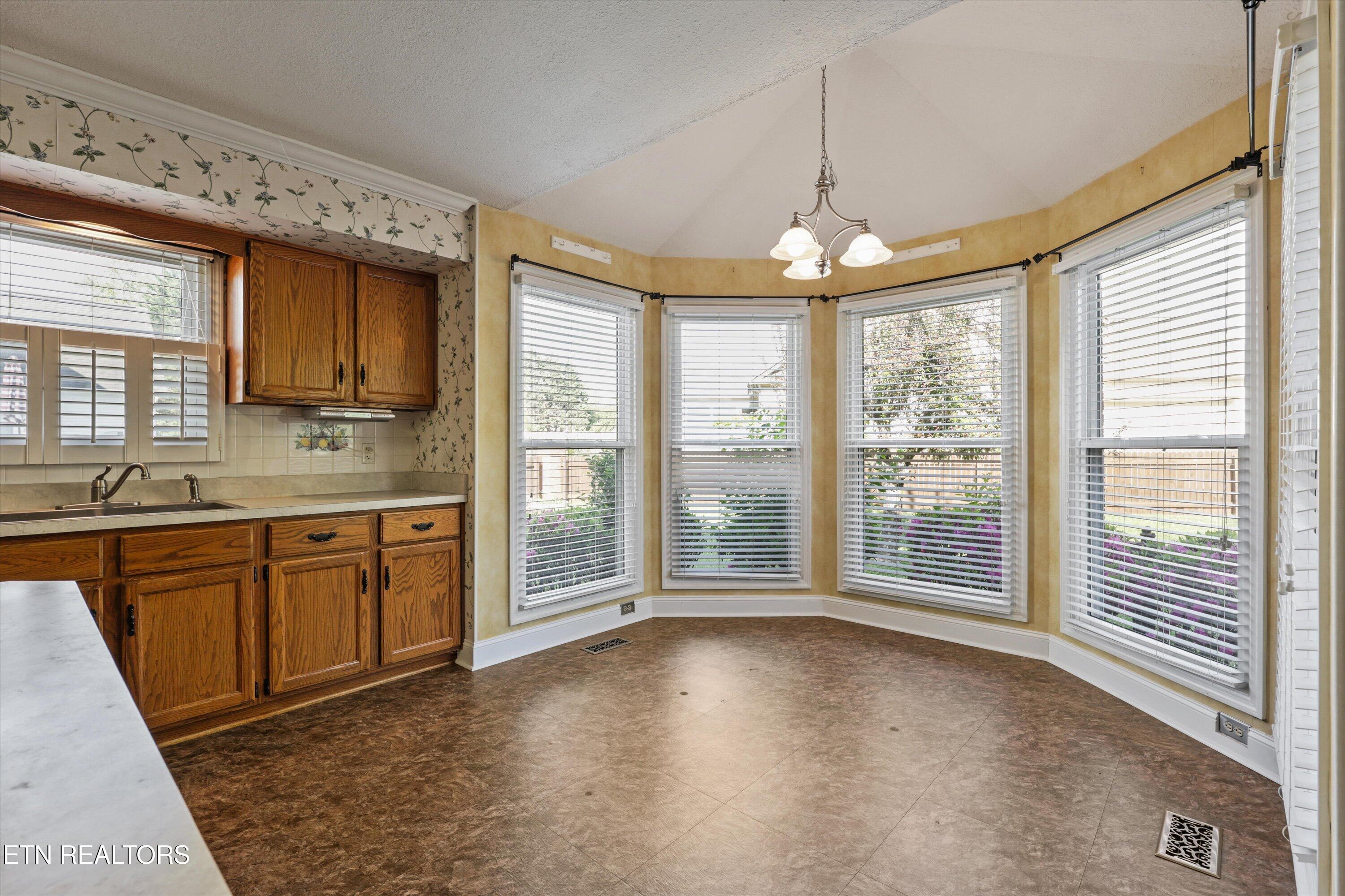 7601 Holcombridge Boulevard Powell, TN 37849 - Photo 10 of 29 14-7601 Holcombridge Blvd 14