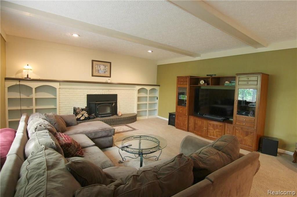 618 Shellbourne Drive Rochester Hills, MI 48309 - Photo 16 of 38