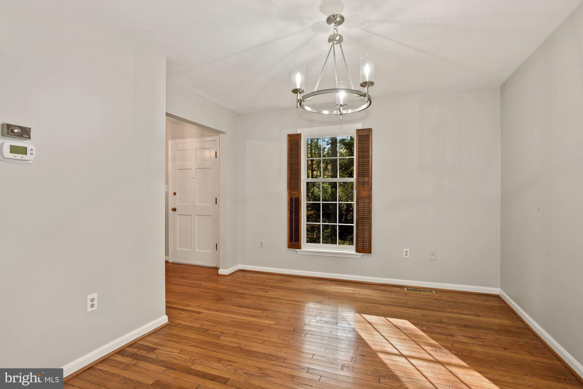 5753 Georgetown Road Broad Run, VA 20137 - Photo 5 of 53 Formal Dining