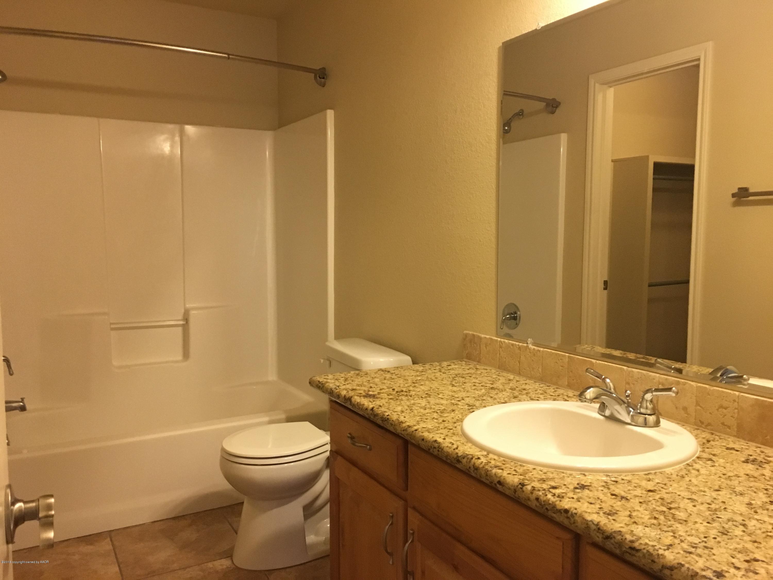 4411 South Roberts Street Amarillo, TX 79118 - Photo 9 of 11 Master Bath