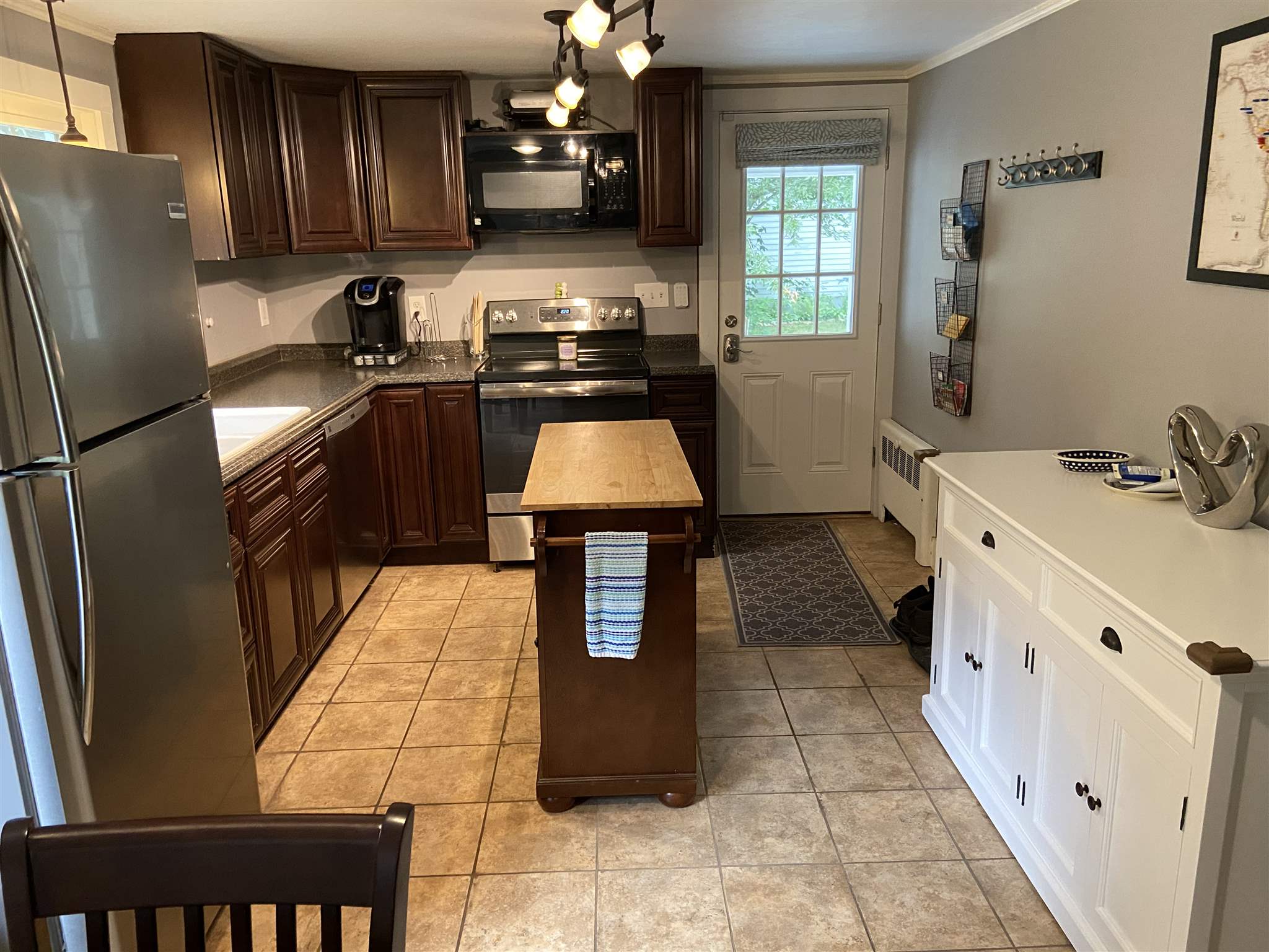 60 Mountain Road Concord, NH 03301 - Photo 4 of 24