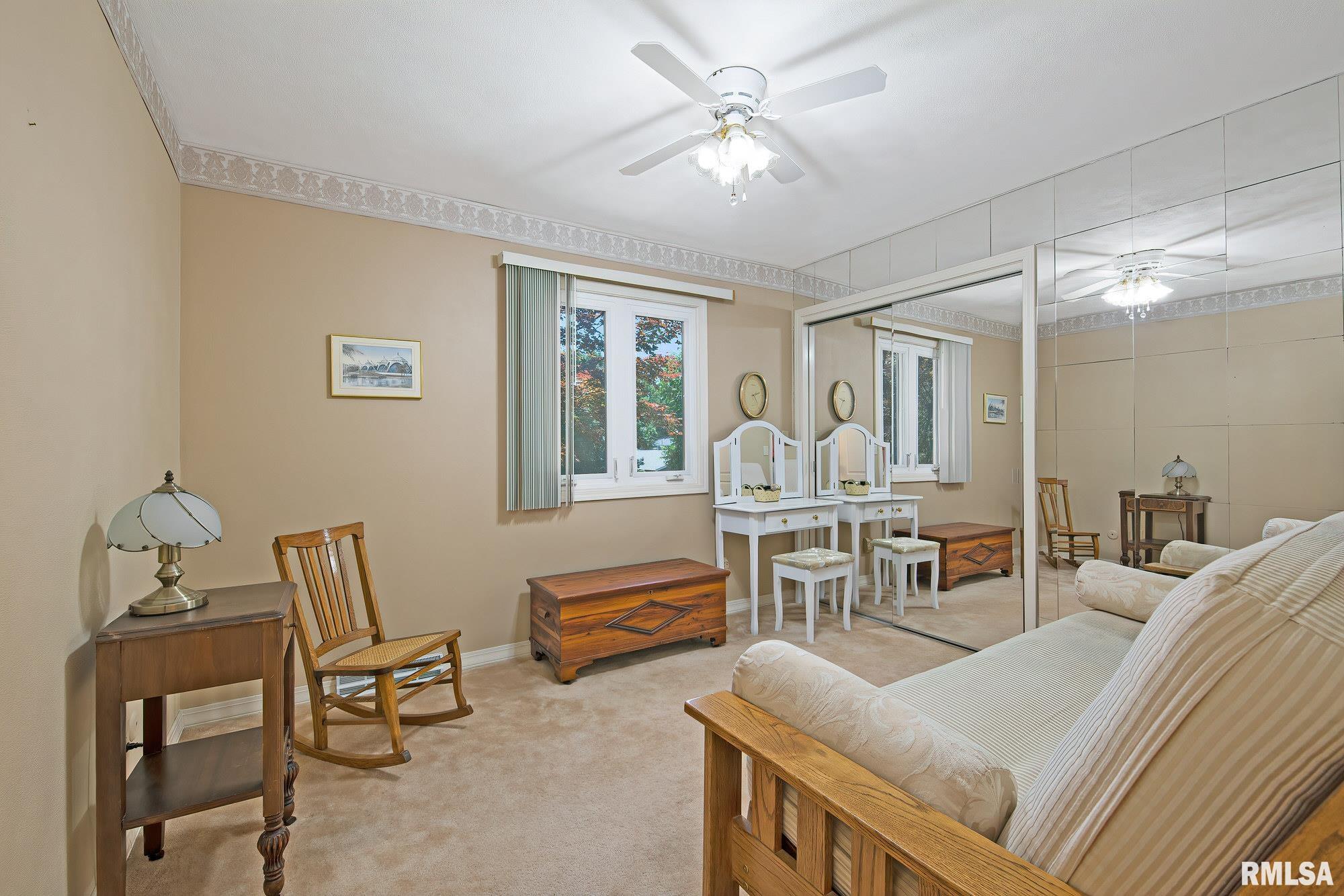 2736 47th St Court Rock Island, IL 61201 - Photo 23 of 36