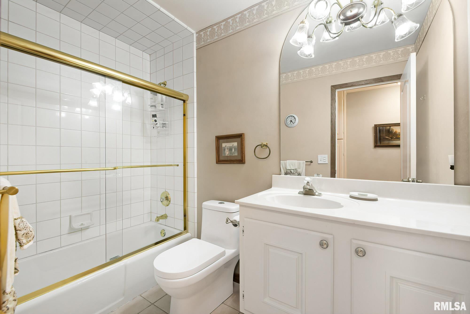 2736 47th St Court Rock Island, IL 61201 - Photo 24 of 36