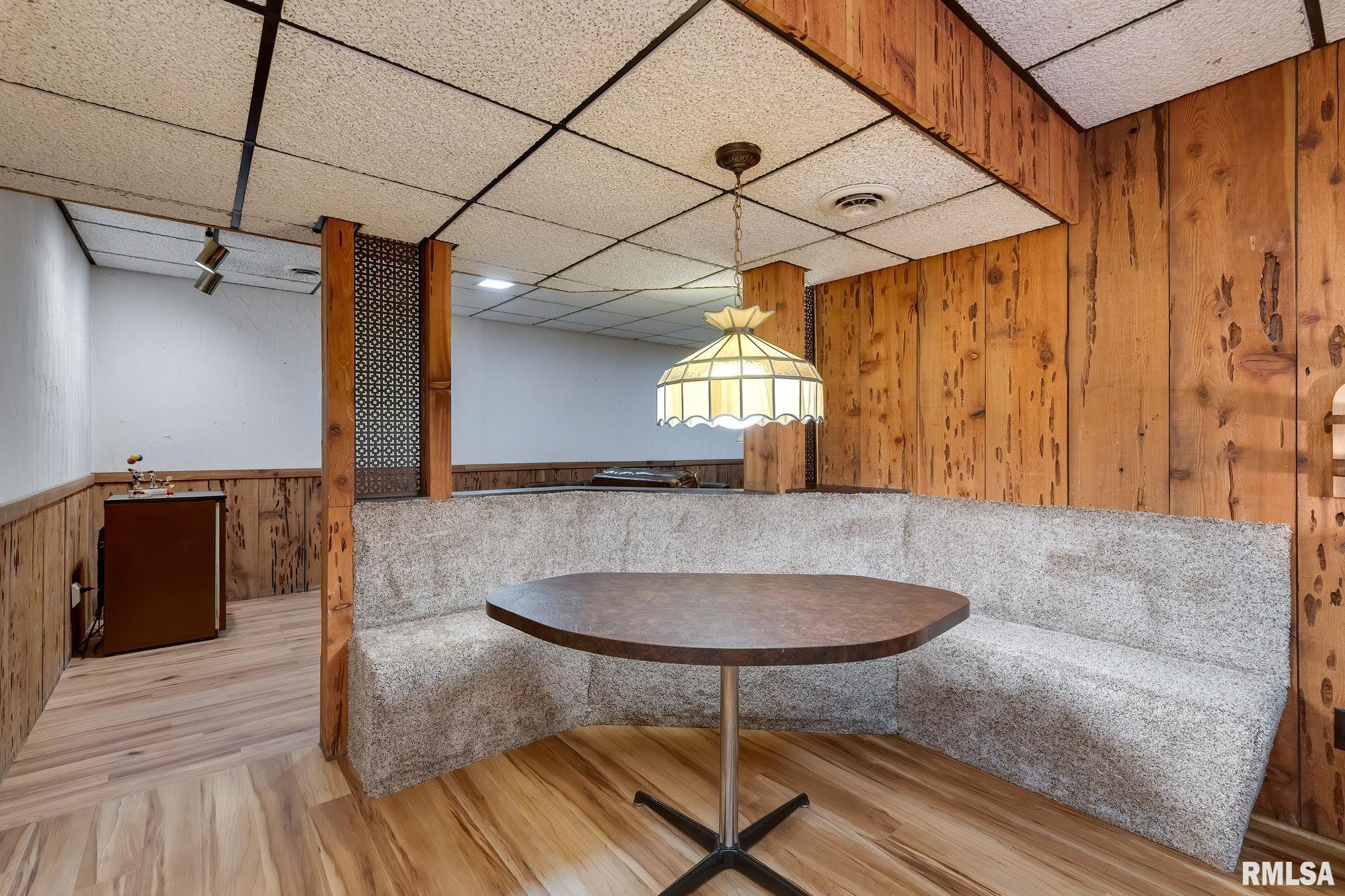 2736 47th St Court Rock Island, IL 61201 - Photo 28 of 36