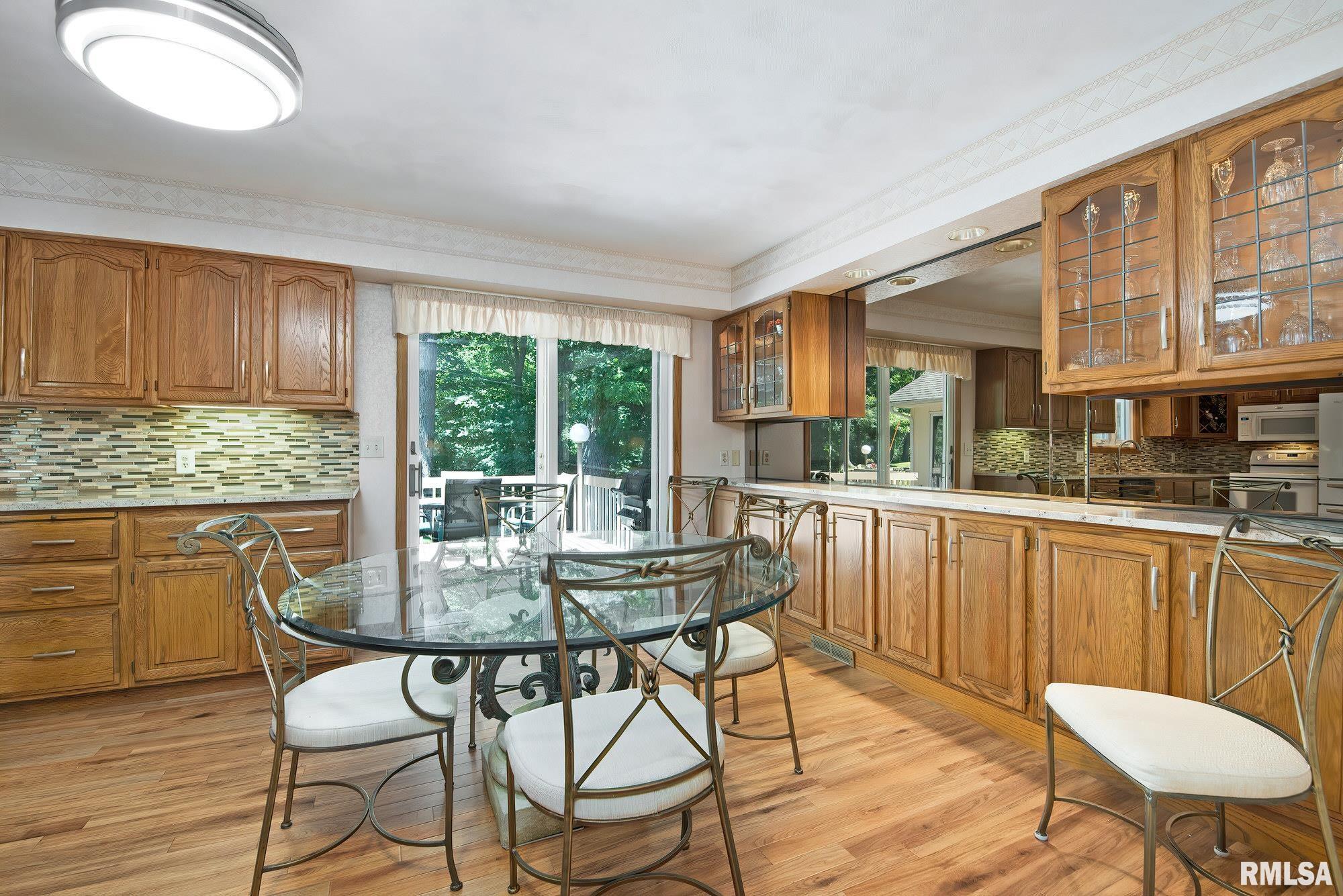 2736 47th St Court Rock Island, IL 61201 - Photo 9 of 36