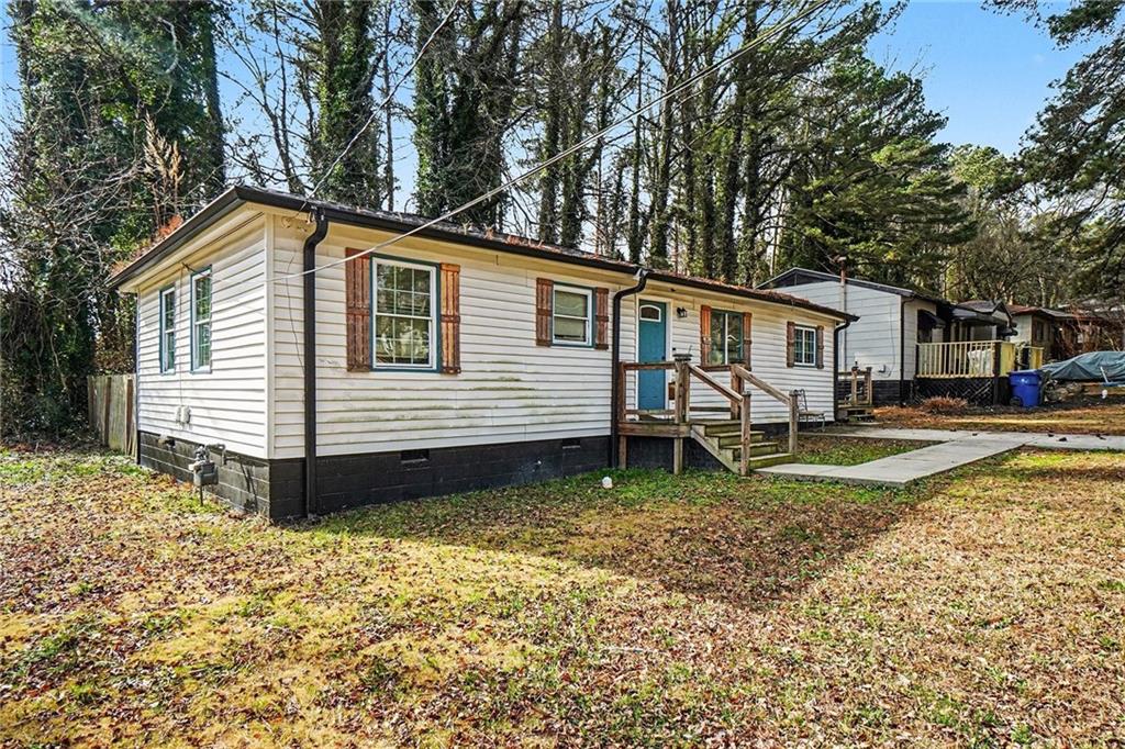 3308 Delmar Lane Northwest Atlanta, GA 30331 - Photo 2 of 5