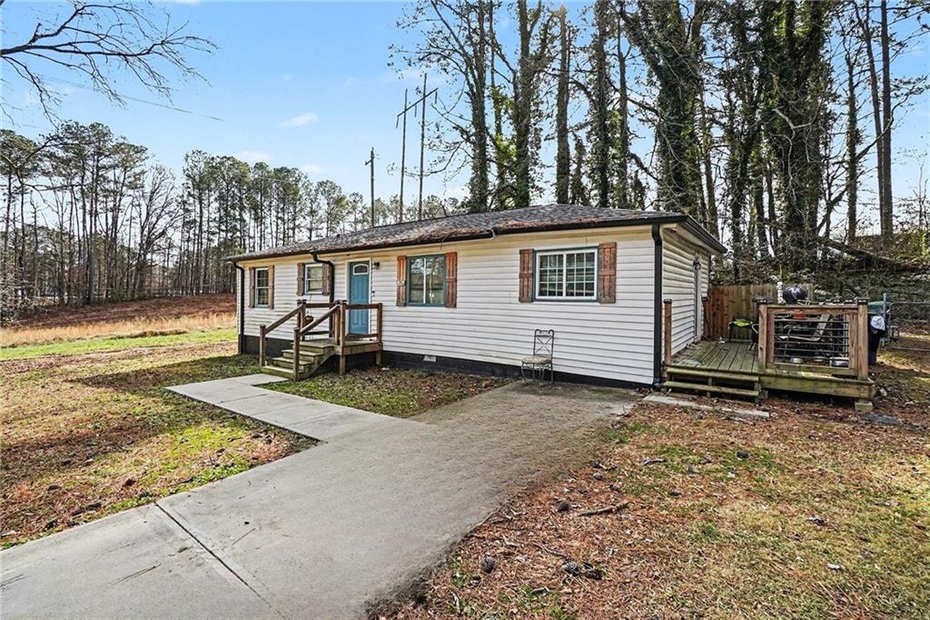 3308 Delmar Lane Northwest Atlanta, GA 30331 - Photo 3 of 5