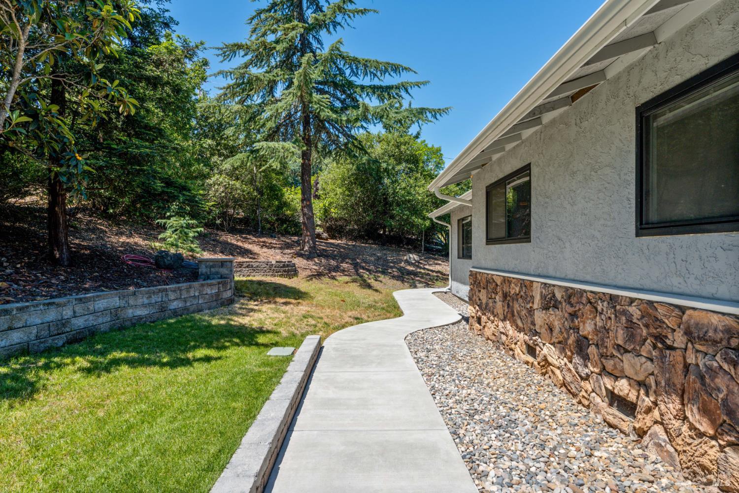 800 Riverside Drive Ukiah, CA 95482 - Photo 28 of 49