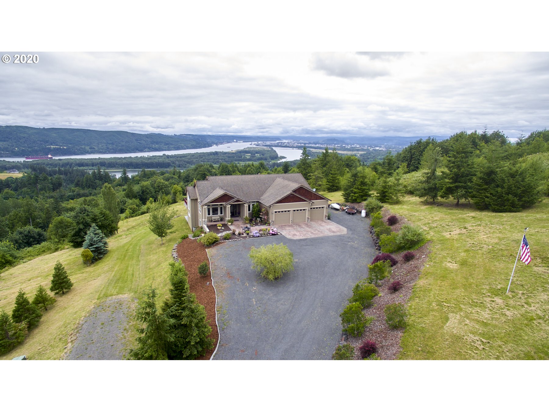 257 Golden Eagle Road Kelso, WA 98626 - Photo 1 of 32