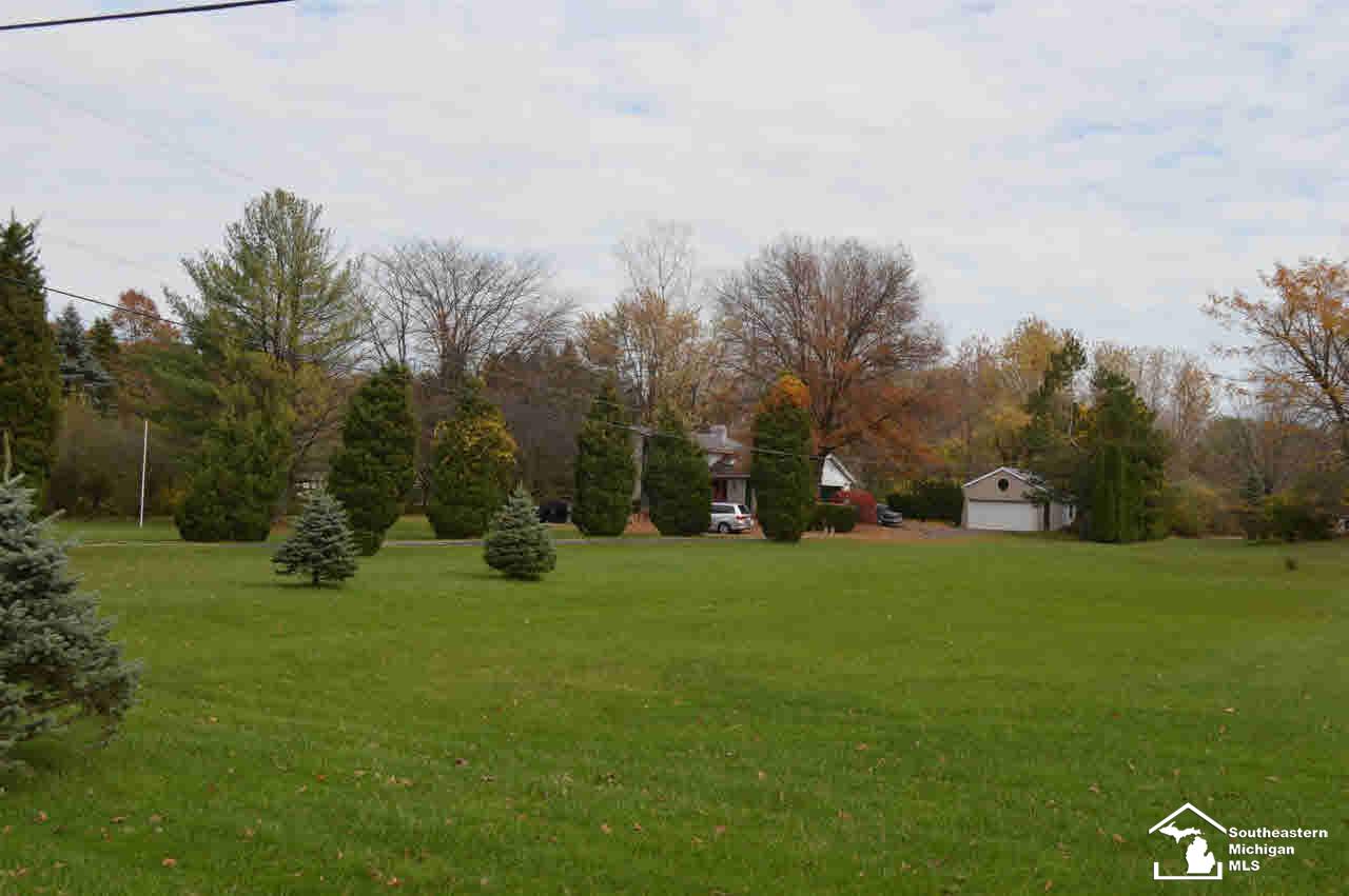8688 Crabb Road Temperance, MI 48182 - Photo 4 of 19