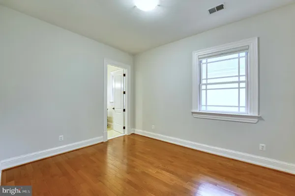 $8,500 | 6506 Divine Street, McLean, VA 22101