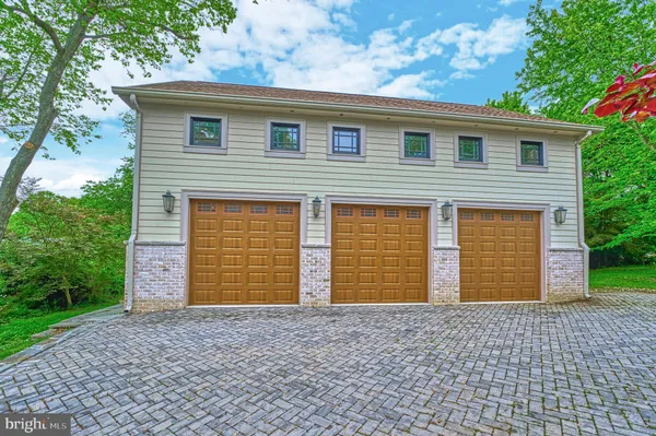 $8,500 | 6506 Divine Street, McLean, VA 22101