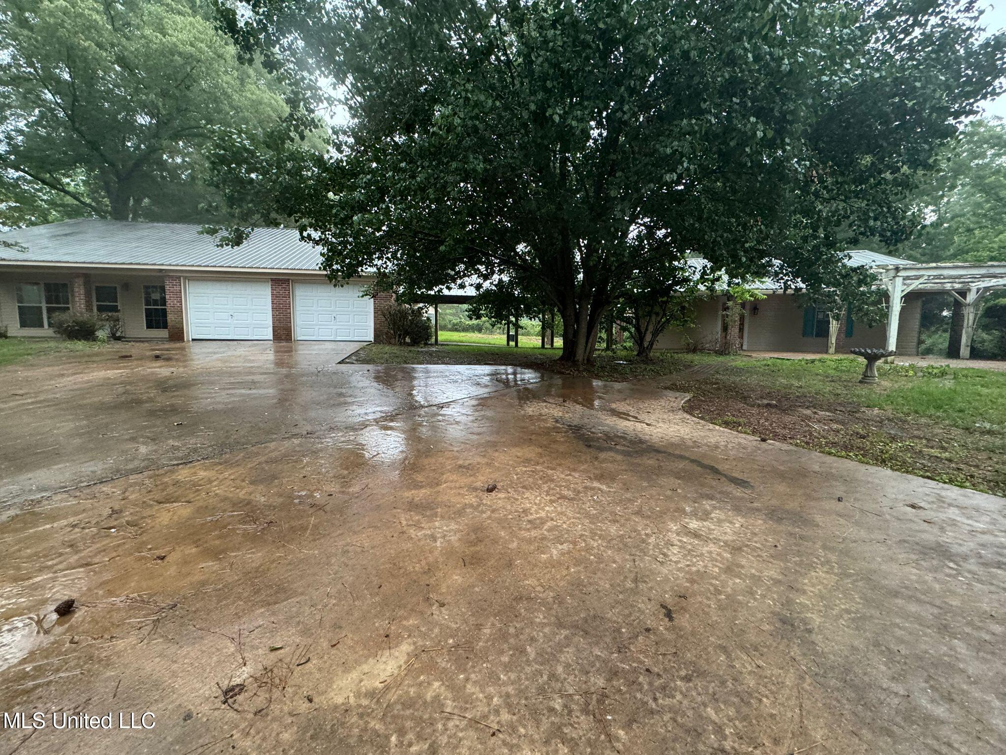 2481 Neil Collins Road Raymond, MS 39154 - Photo 1 of 9 Front