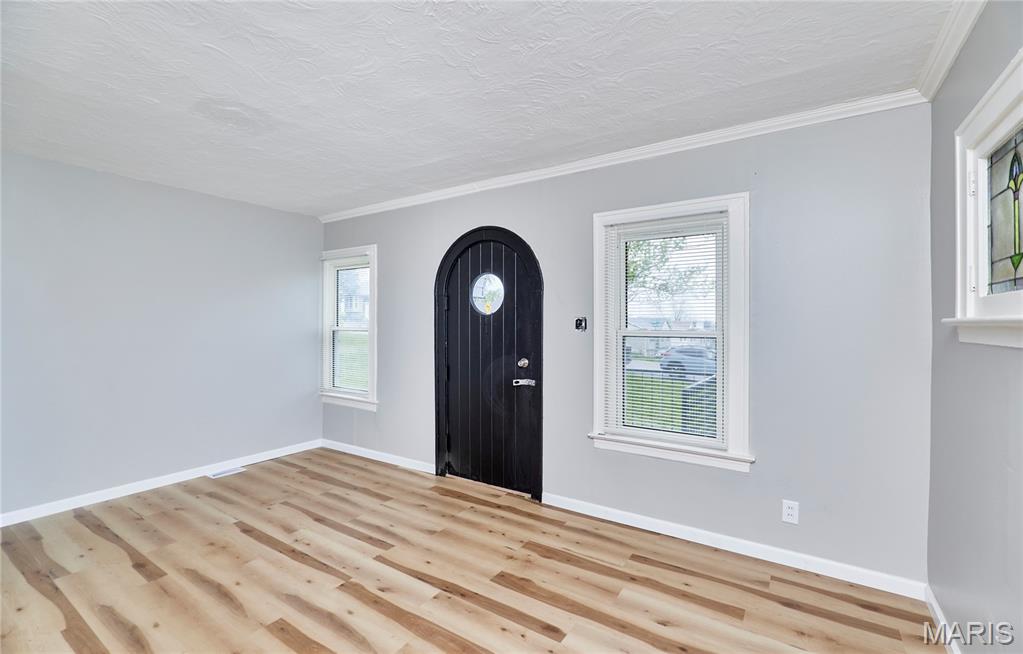 2420 Fowler Avenue St. Louis, MO 63114 - Photo 10 of 56