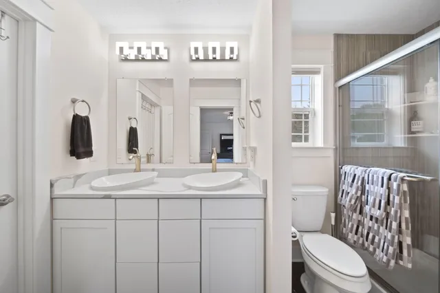 $399,900 | 5177 Stone River Road, Jackson, MI 49201