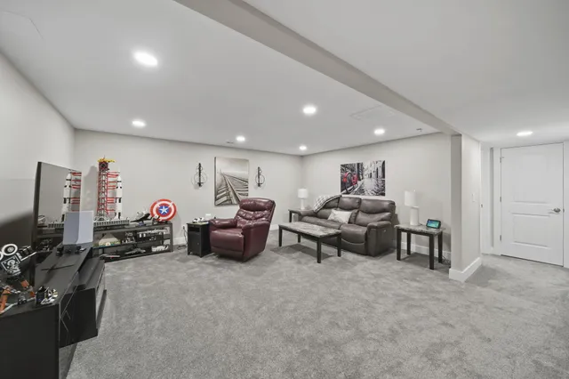 $399,900 | 5177 Stone River Road, Jackson, MI 49201