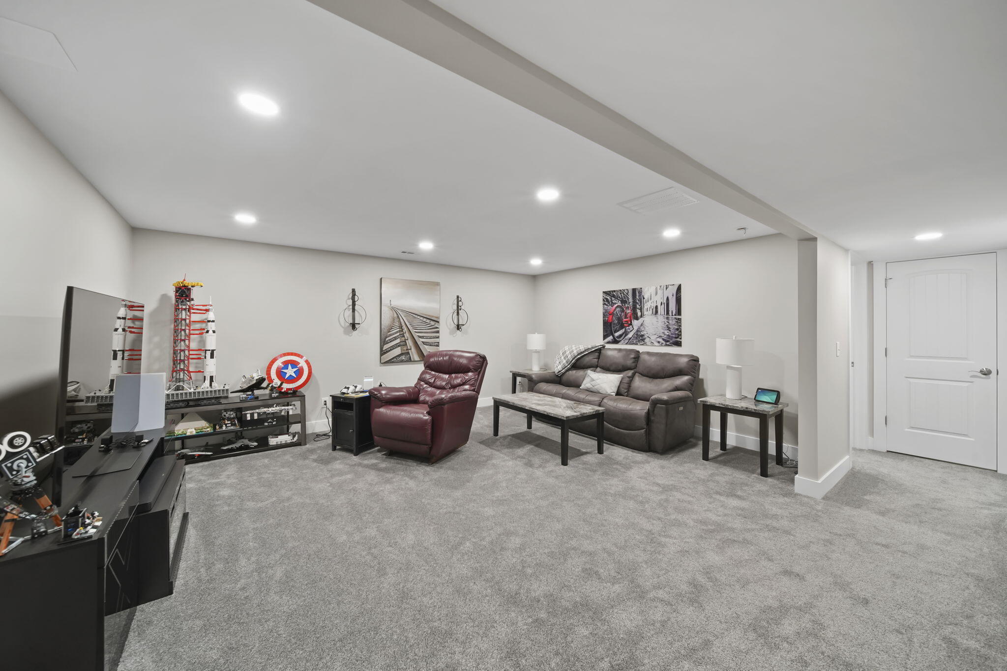5177 Stone River Road Jackson, MI 49201 - Photo 23 of 40 Basement Living area