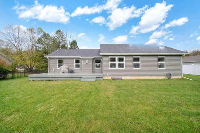 $399,900 | 5177 Stone River Road, Jackson, MI 49201