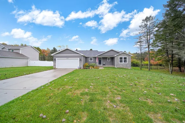 $399,900 | 5177 Stone River Road, Jackson, MI 49201