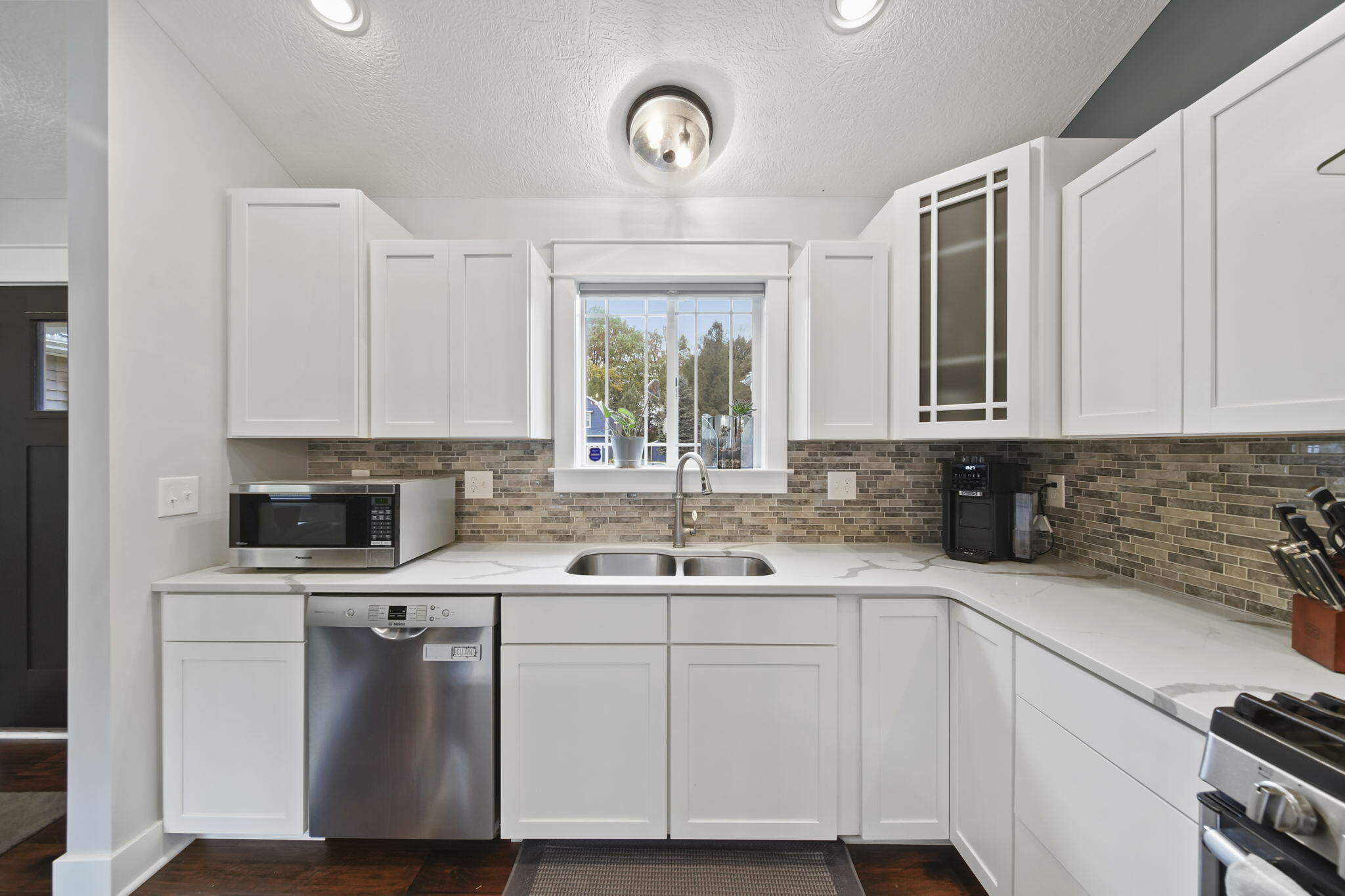 5177 Stone River Road Jackson, MI 49201 - Photo 8 of 40 Kitchwen