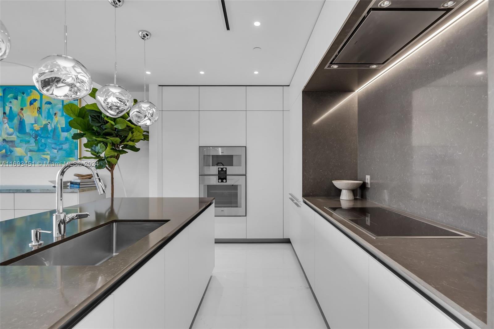 300 Biscayne Blvd Way, Unit 2602 Miami, FL 33131 - Photo 11 of 61