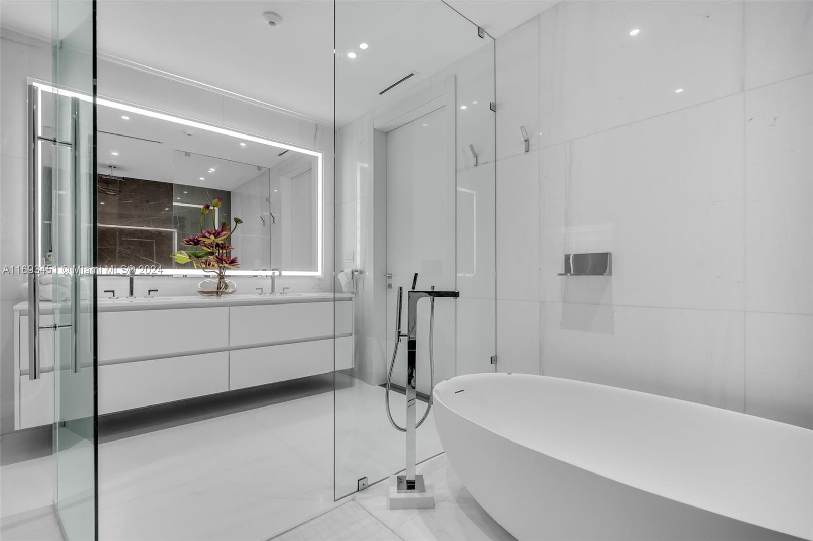 300 Biscayne Blvd Way, Unit 2602 Miami, FL 33131 - Photo 23 of 61