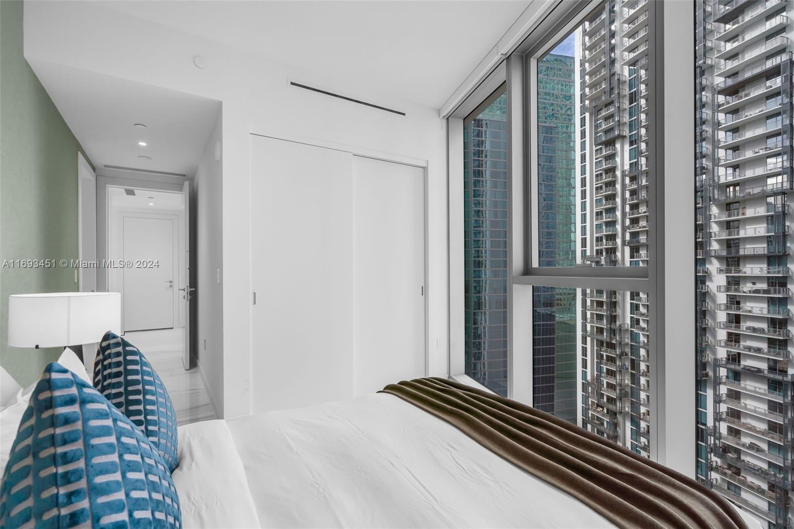 300 Biscayne Blvd Way, Unit 2602 Miami, FL 33131 - Photo 32 of 61