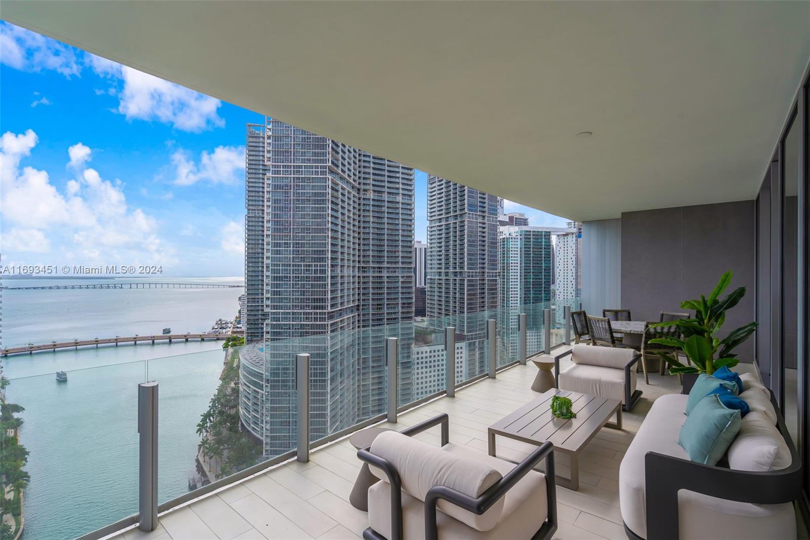 300 Biscayne Blvd Way, Unit 2602 Miami, FL 33131 - Photo 34 of 61