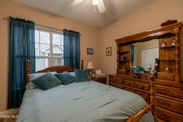 $599,900 | 16 A Winchester Place, Halfmoon, NY 12118