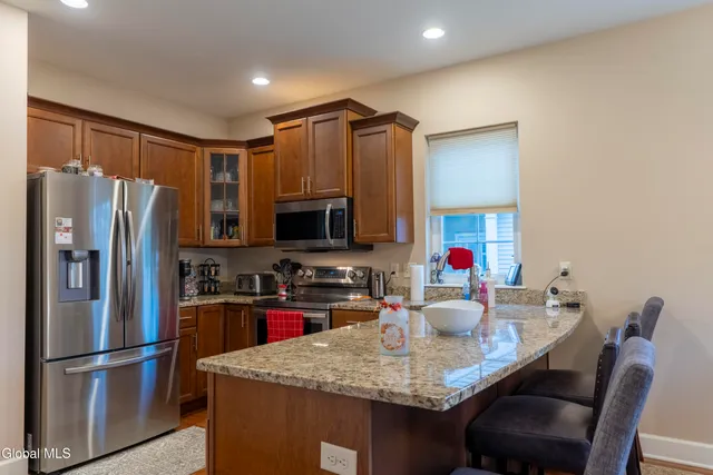 $599,900 | 16 A Winchester Place, Halfmoon, NY 12118