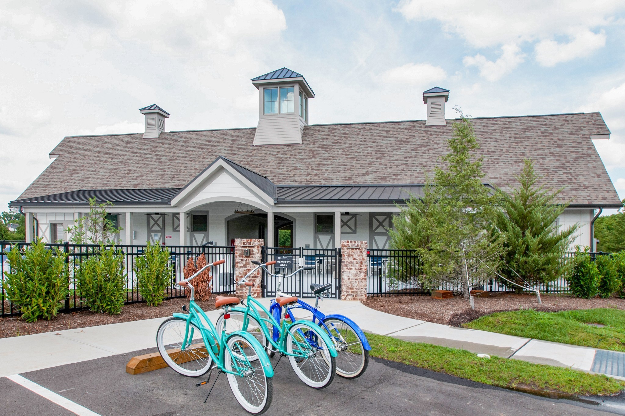 7020 Kinderhook Road Nashville, TN 37221 - Photo 26 of 37 a front view of house with outdoor seating