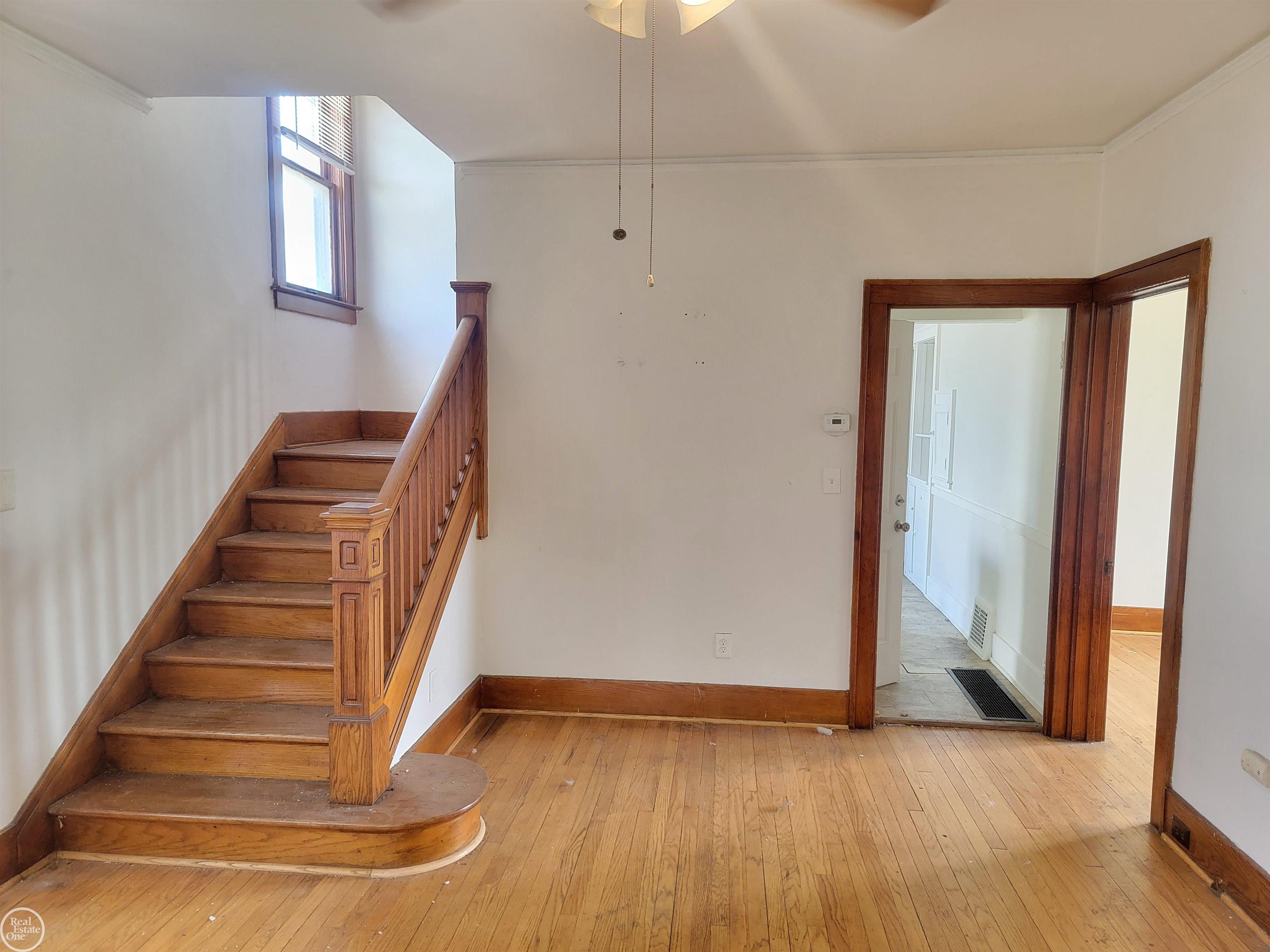 15350 East 10 Mile Road Eastpointe, MI 48021 - Photo 5 of 16