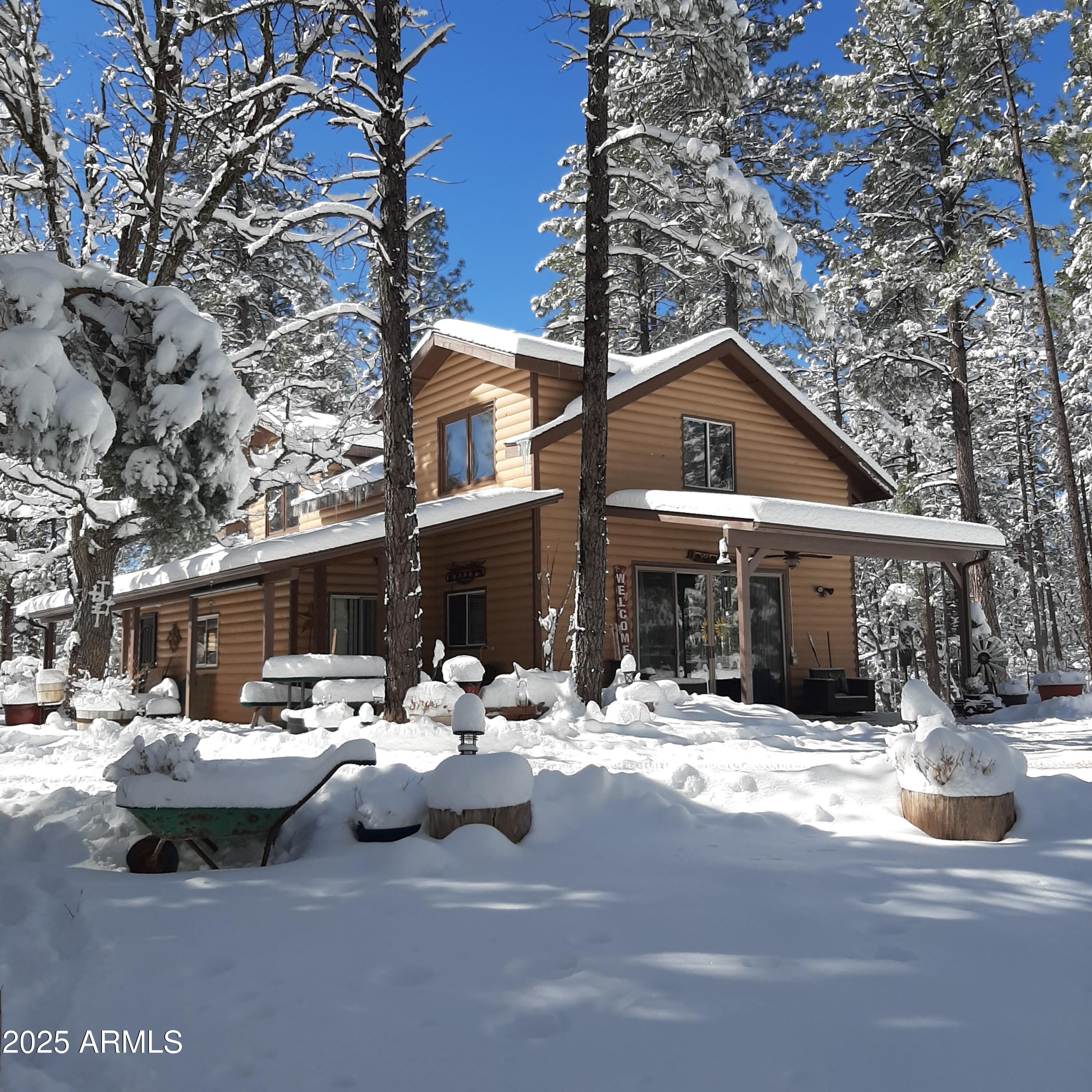 1103 East Ranch Road Payson, AZ 85541 - Photo 5 of 74 a row of houses with a street