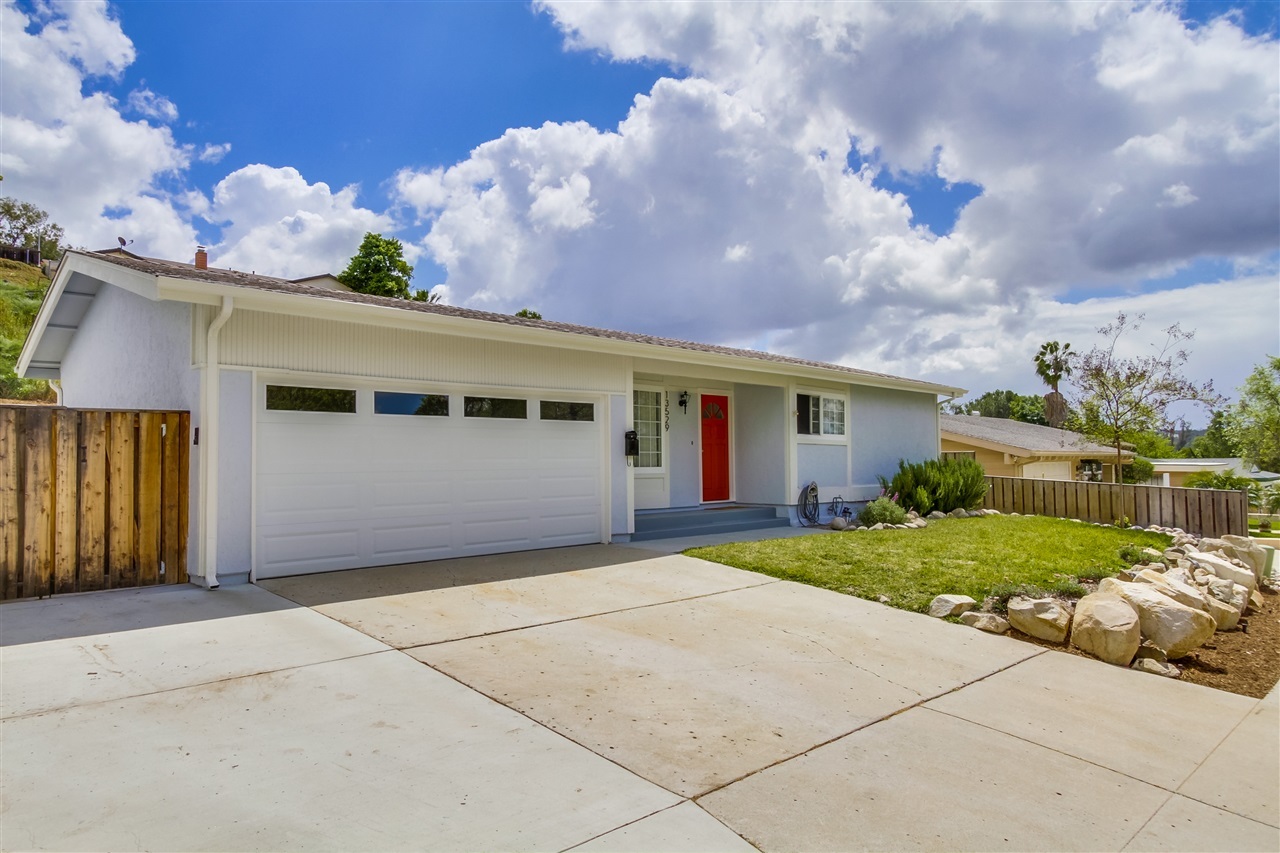 13529 Carriage Road Poway, CA 92064 - Photo 2 of 25