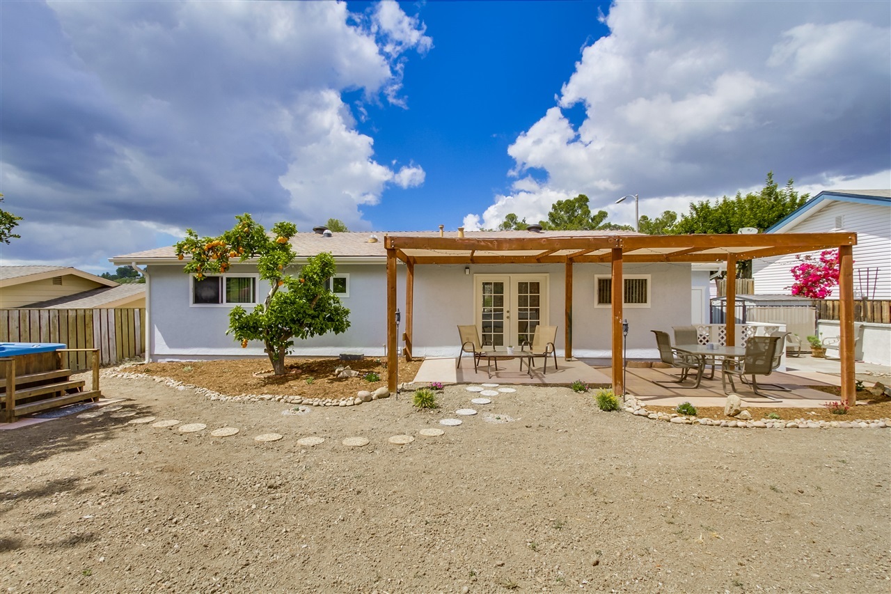 13529 Carriage Road Poway, CA 92064 - Photo 22 of 25