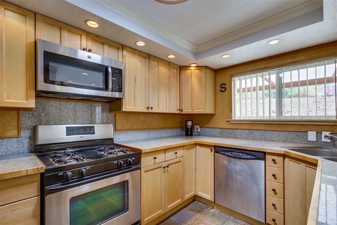 13529 Carriage Road Poway, CA 92064 - Photo 8 of 25