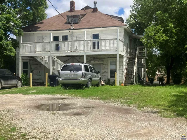 $325,000 | 525 Pennsylvania Avenue, Holton, KS 66436