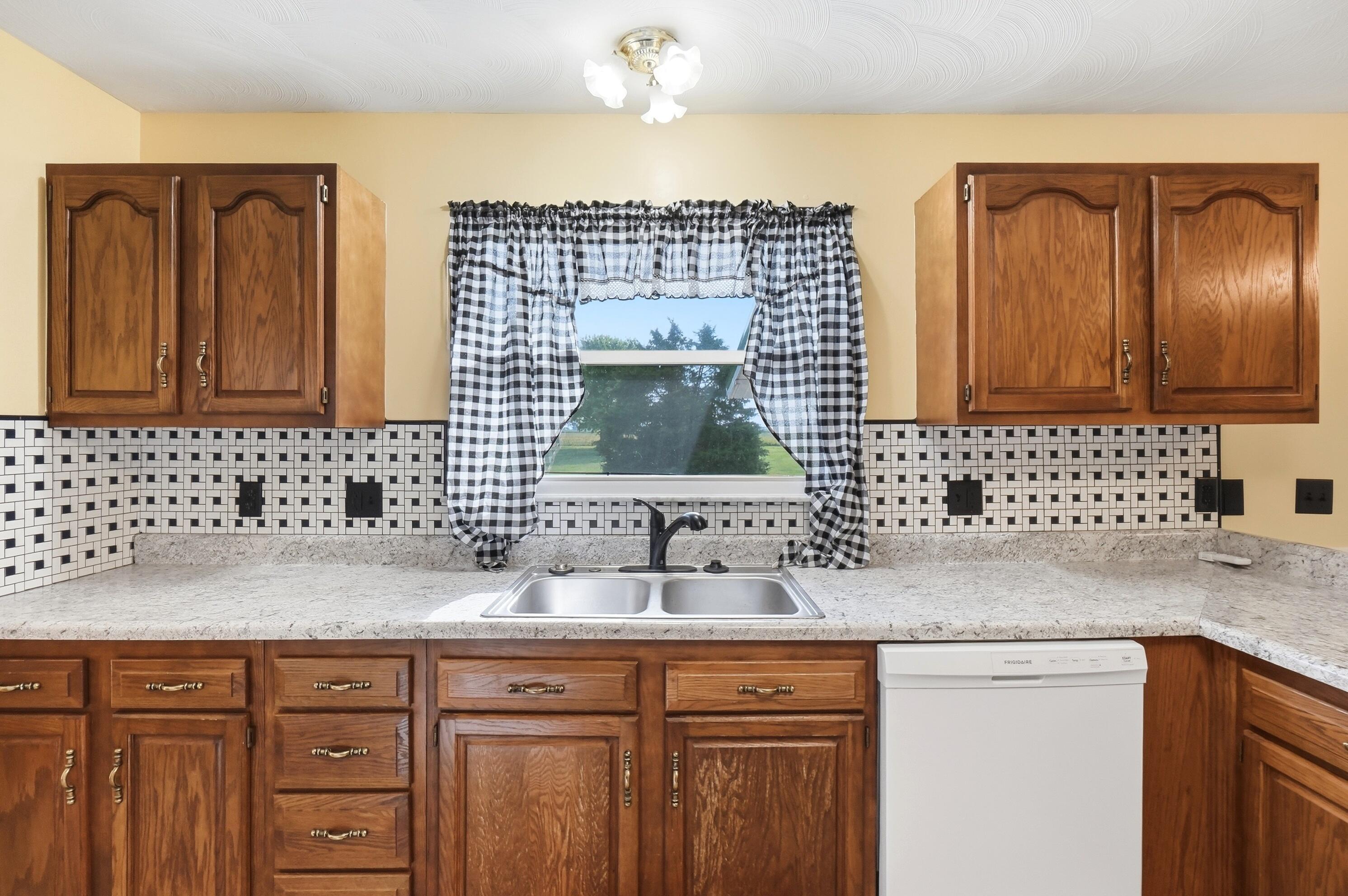 1720 Irvin Road Jamestown, OH 45335 - Photo 29 of 54 029