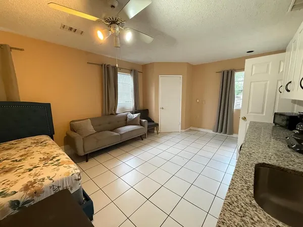$2,350 | 7326 Lake Floy Circle, Orlando, FL 32819