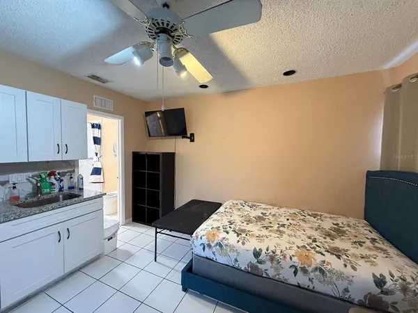 $2,350 | 7326 Lake Floy Circle, Orlando, FL 32819