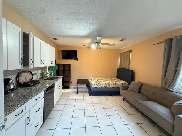 $2,350 | 7326 Lake Floy Circle, Orlando, FL 32819