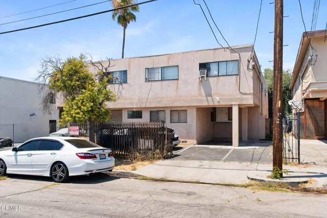 $1,388,000 | 14690 Hubbard Street, Sylmar, CA 91342