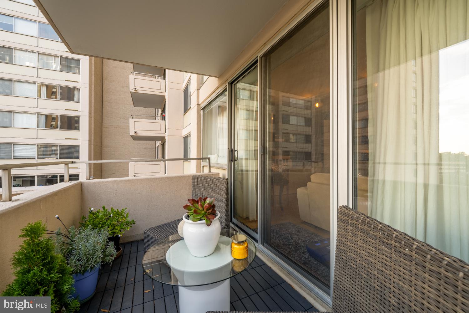 5500 Friendship Boulevard, Unit 910N Chevy Chase, MD 20815 - Photo 9 of 17 a bathroom with a tub and shower