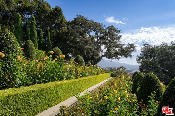 $65,000,000 | 2910 Sycamore Canyon Road, Montecito, CA 93108