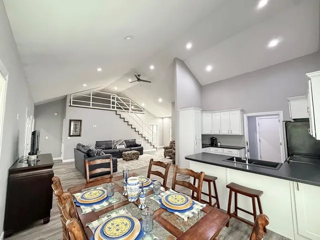 $239,900 | 205 East Golden Avenue, El Dorado Springs, MO 64744