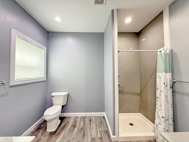 $239,900 | 205 East Golden Avenue, El Dorado Springs, MO 64744