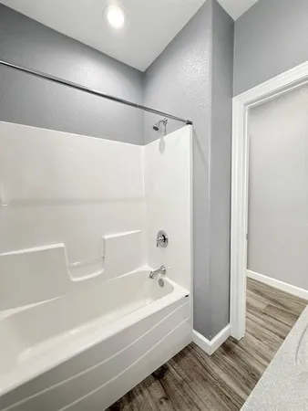 $234,900 | 205 East Golden Avenue, El Dorado Springs, MO 64744