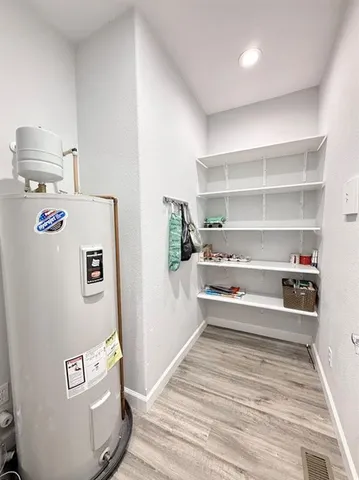 $239,900 | 205 East Golden Avenue, El Dorado Springs, MO 64744