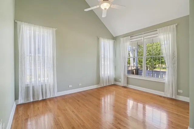 $500,000 | 40418 North S Newport Drive, Antioch, IL 60002