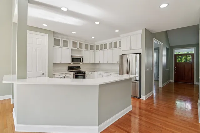 $500,000 | 40418 North S Newport Drive, Antioch, IL 60002